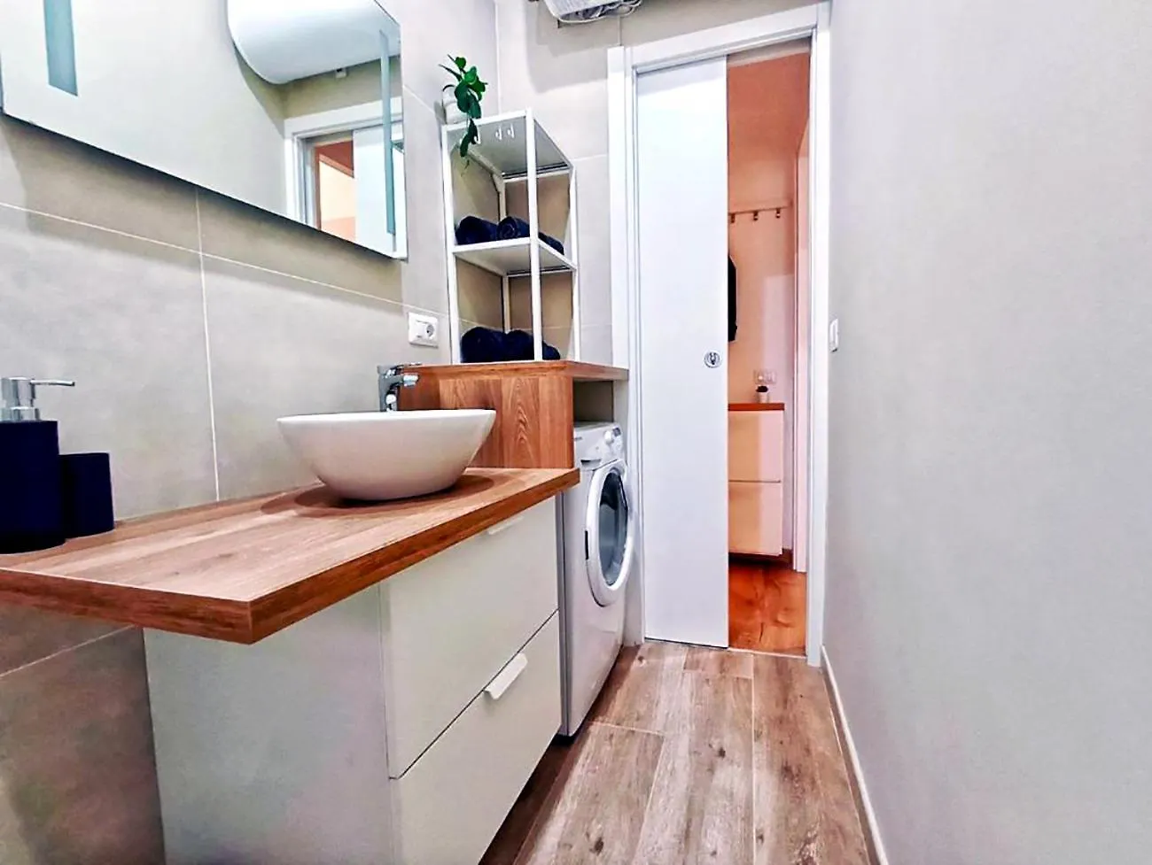 Mamomi House Apartment Rome 0*,  Italy