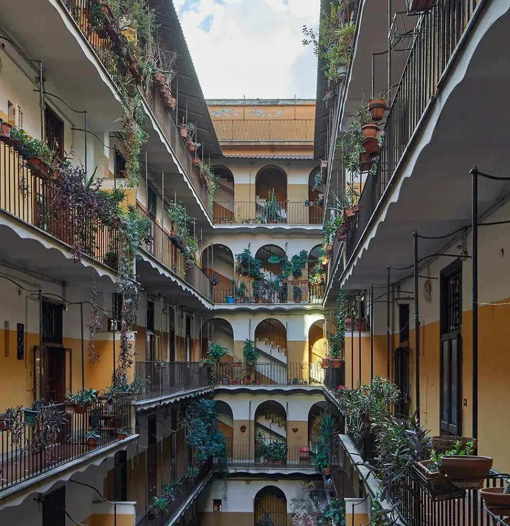 Mamomi House Apartment Rome Italy